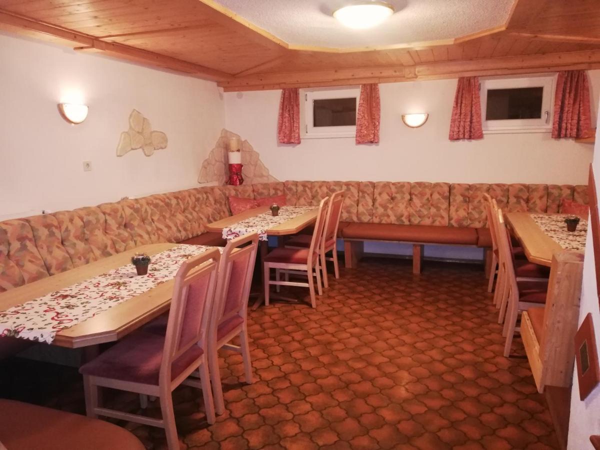 Pension Schoepf Арцль-ім-Пітцталь Екстер'єр фото